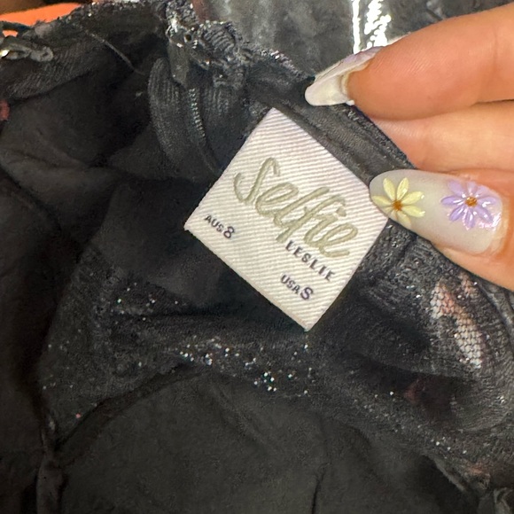 Selfie Leslie Black Maxi Dress - Picture 4 of 4